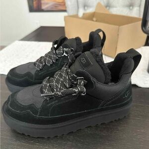 UGG Lowmel  Black Sneakers with Gray Accents